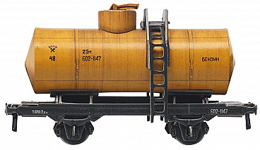 Сборная модель из картона Двухосная цистерна №386-1 светло-коричневый